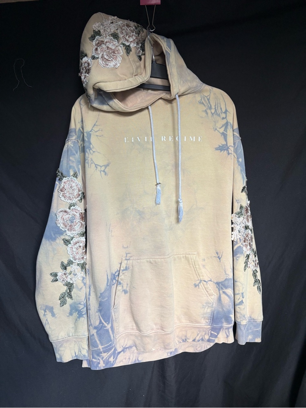 Tie-Dye Floral Embroidered Crewneck Hoodie - Beige/Blue
